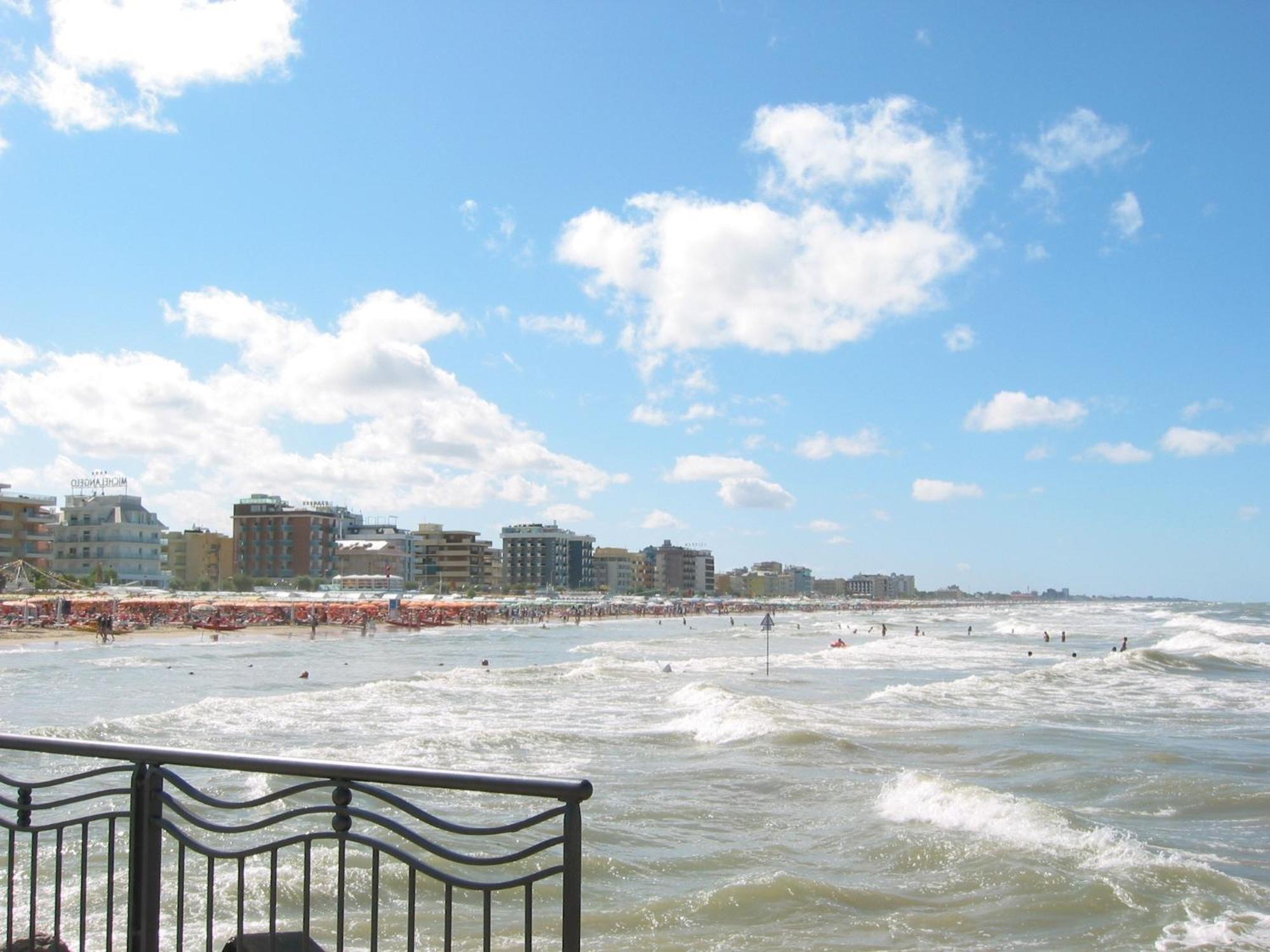 Hotel Nives Riccione Exterior foto