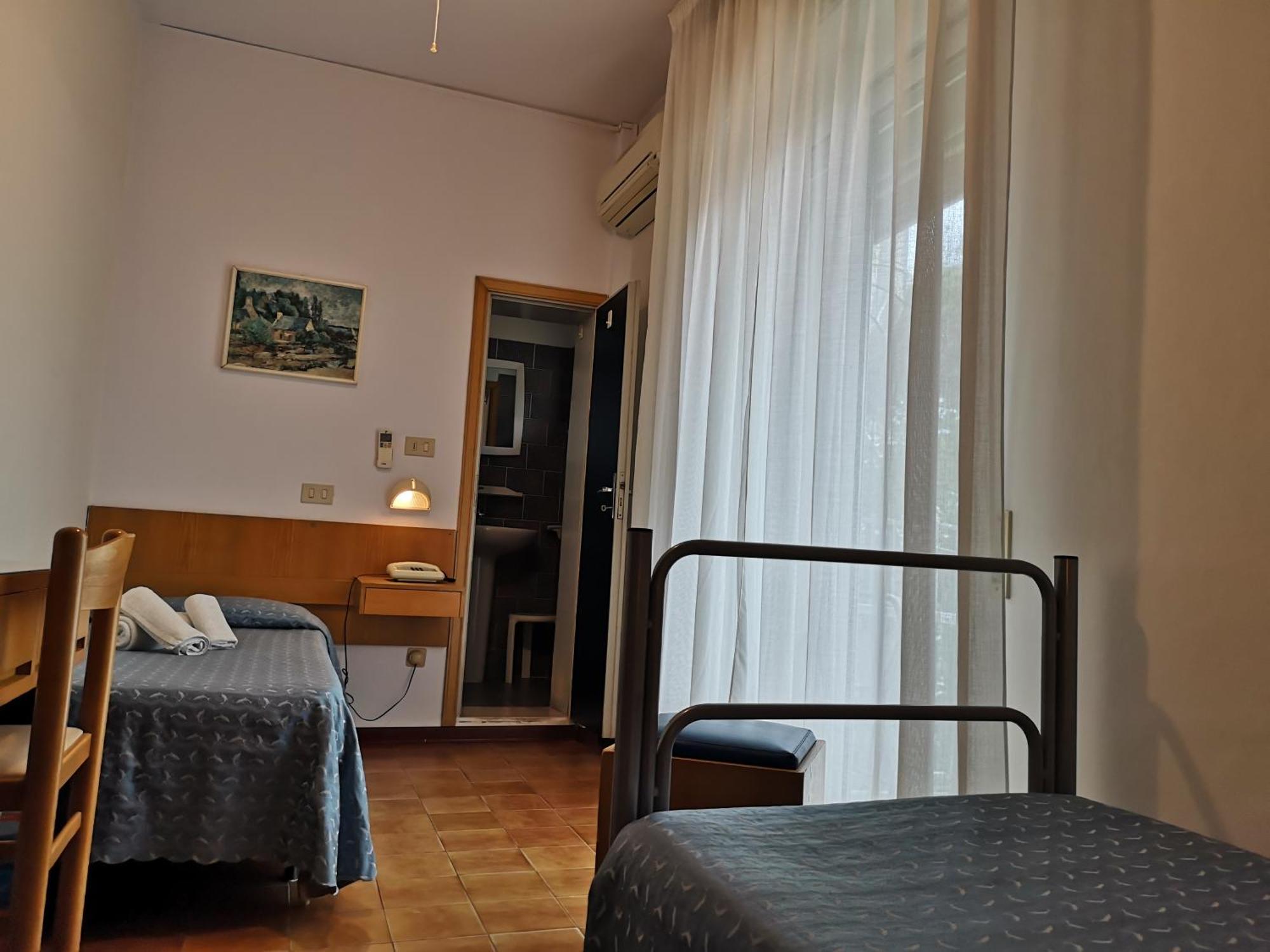Hotel Nives Riccione Habitación foto