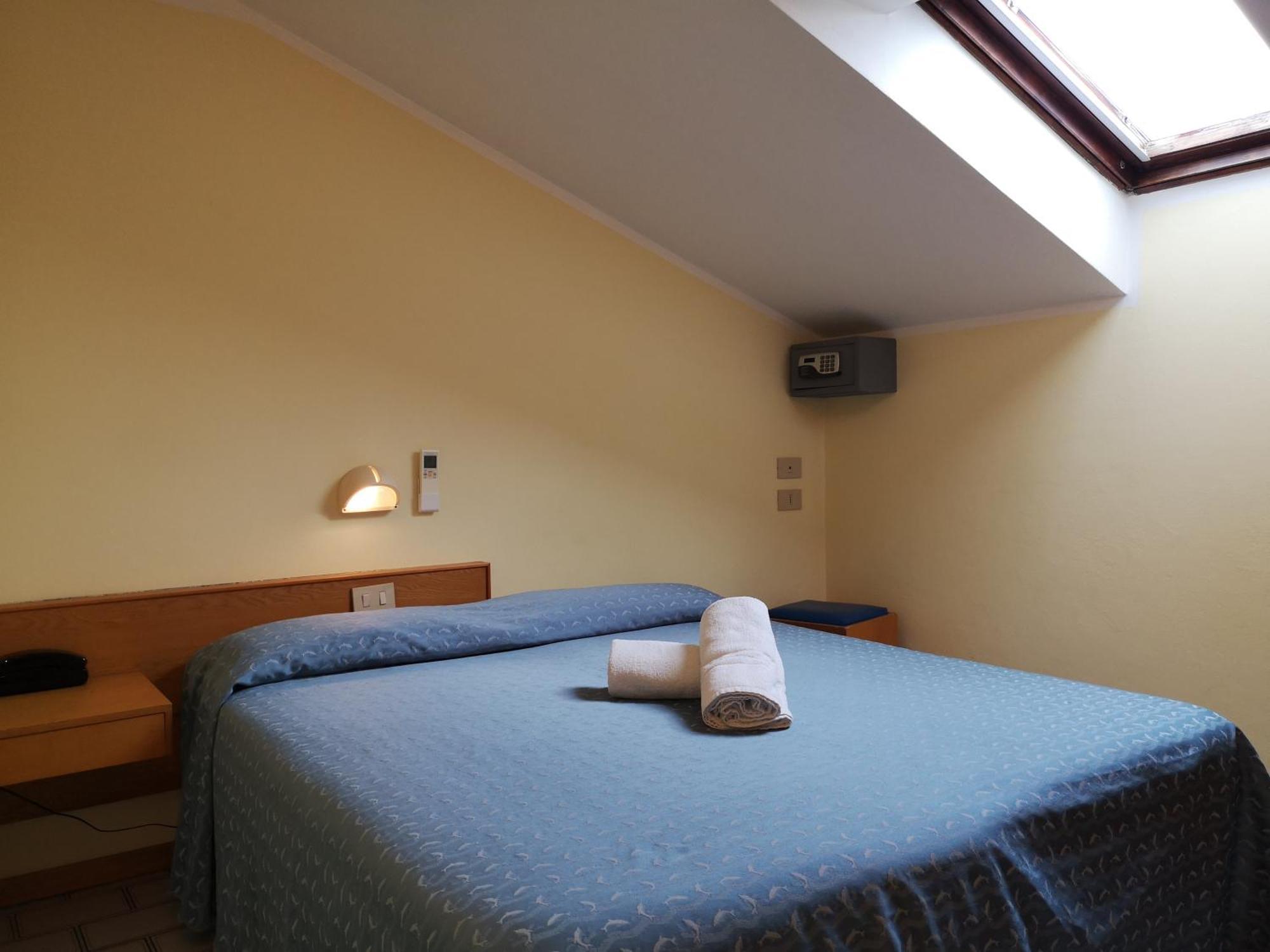 Hotel Nives Riccione Habitación foto